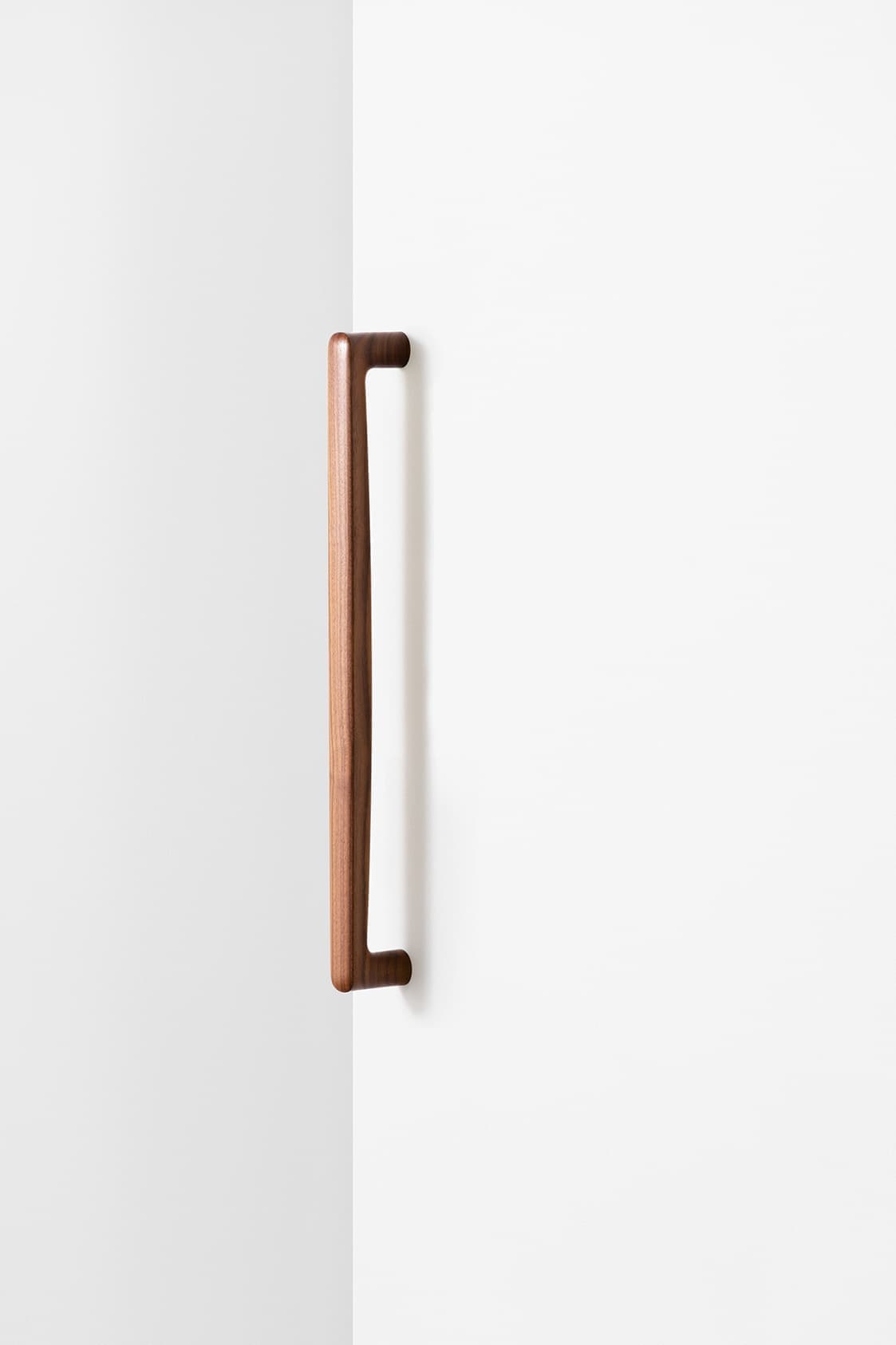 600mm_p_handle_01_walnut.jpg